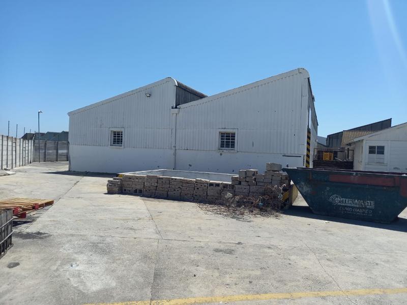 To Let commercial Property for Rent in Neave Industrial Eastern Cape